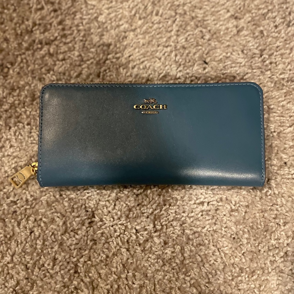 NWT Coach wallet